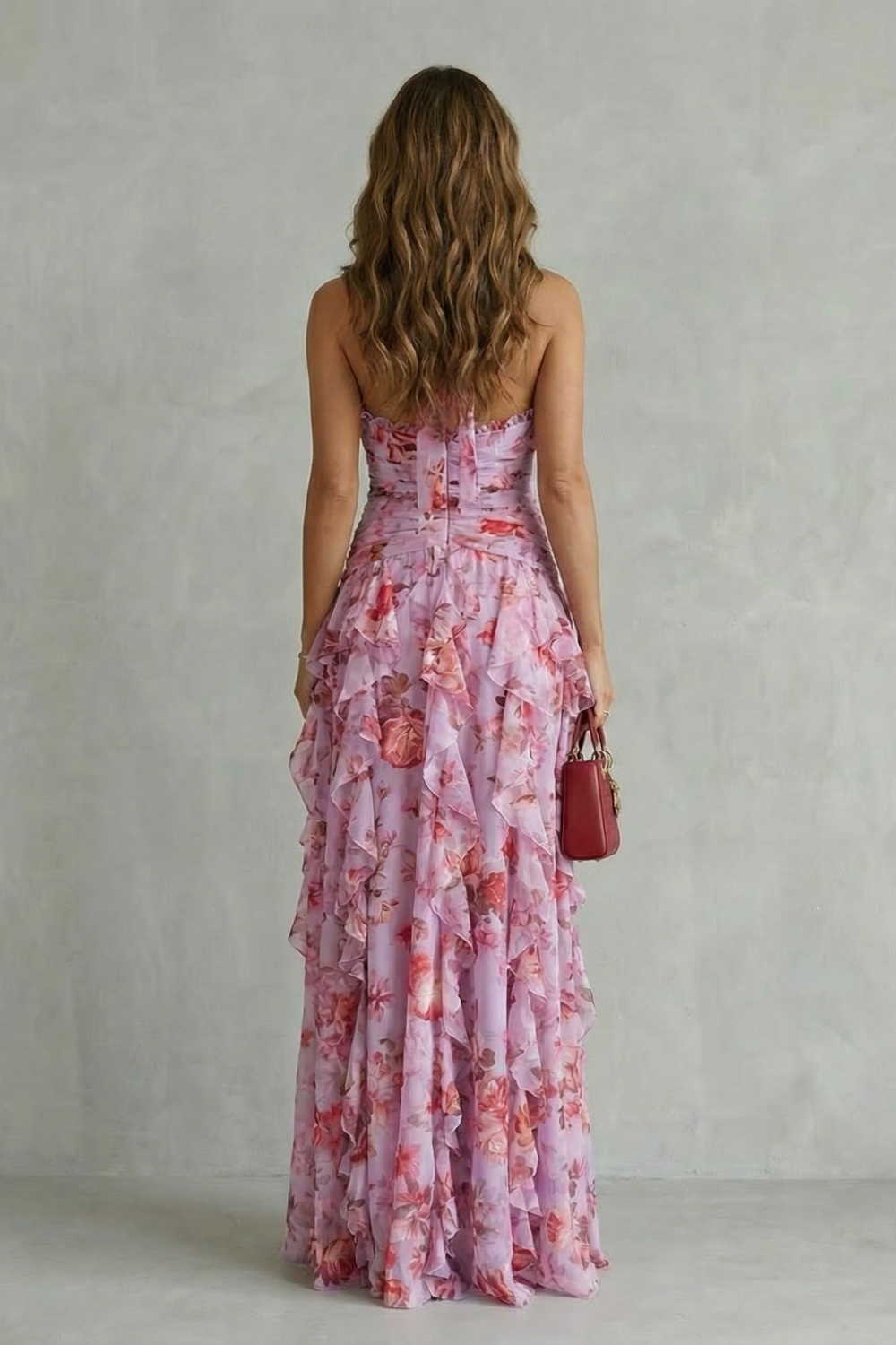 Elegant Long Dress with Halter Neckline