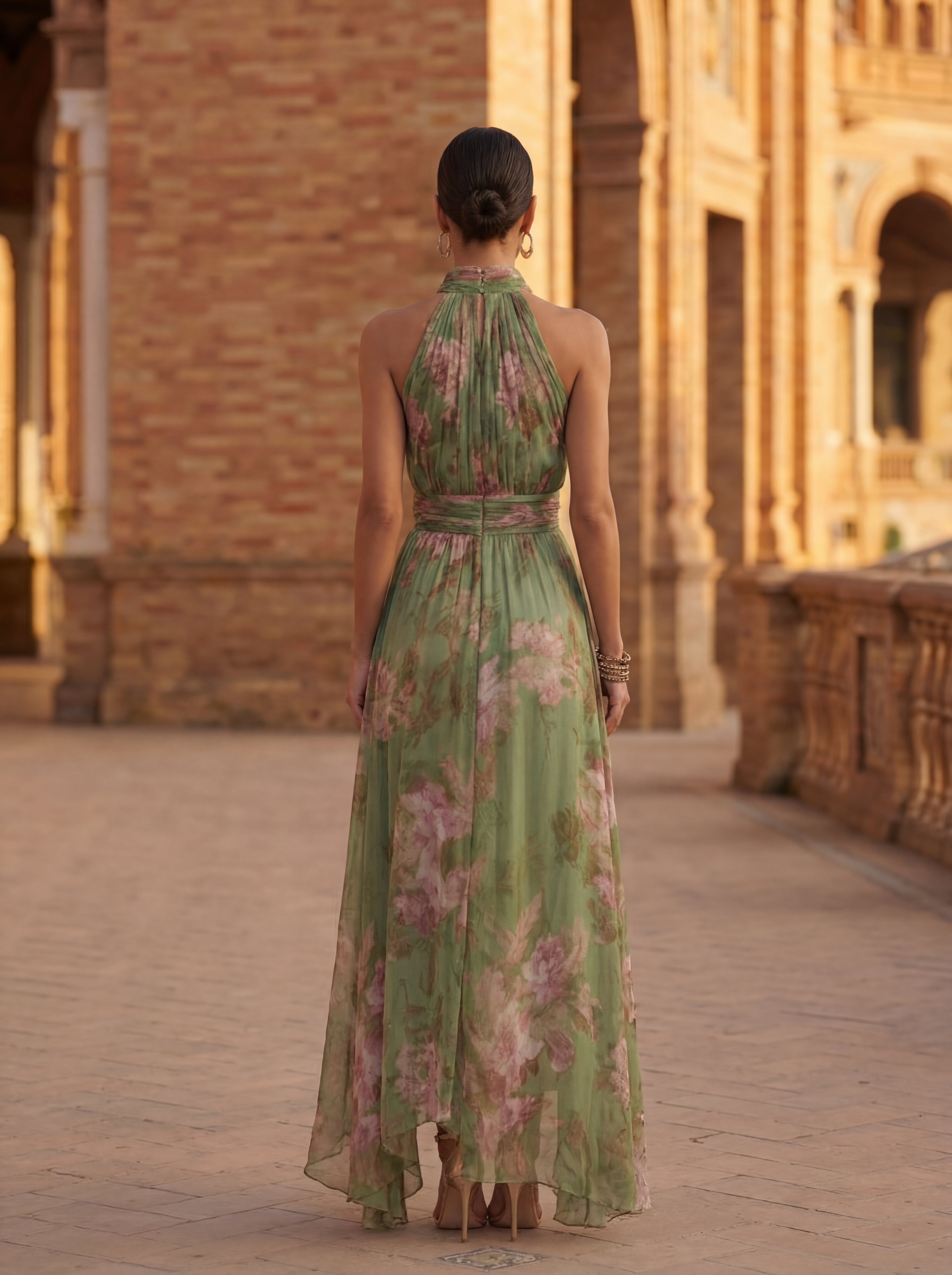 Olivia Elegant Dress in Refined Tulle