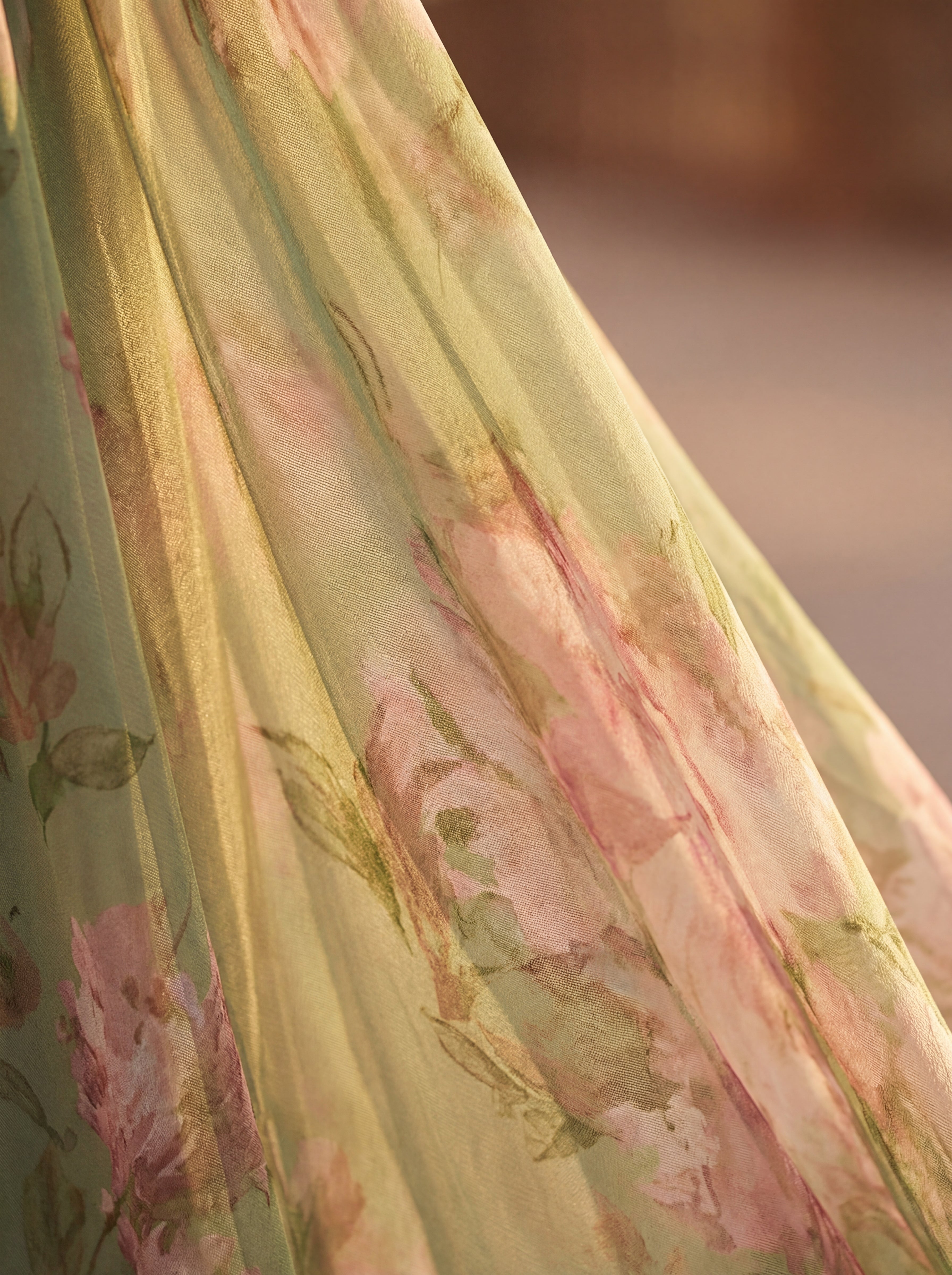Olivia Elegant Dress in Refined Tulle
