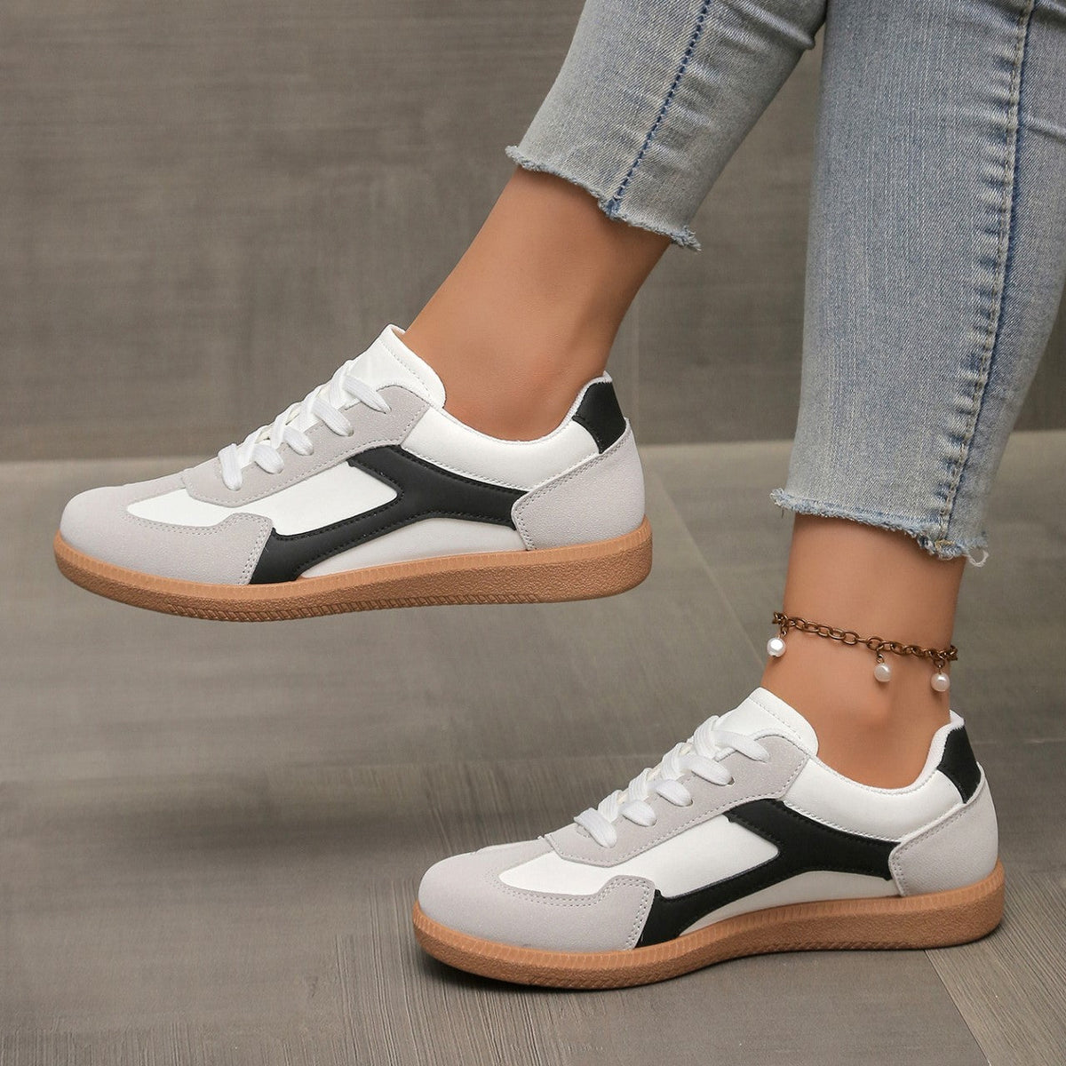 Naelle - Orthopedic Trainers