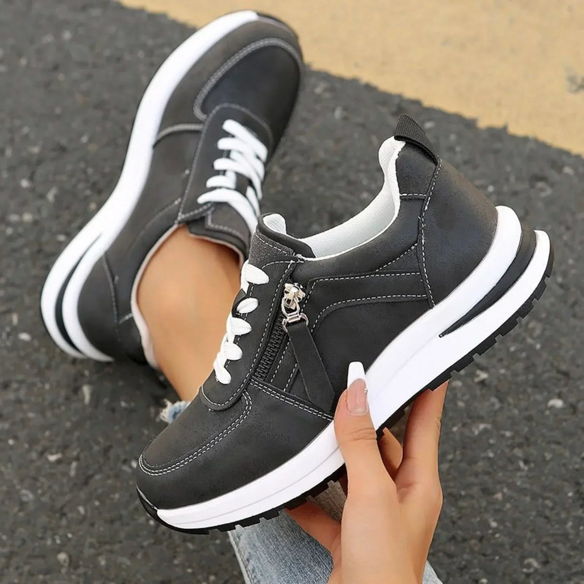 Lacey - Orthopedic Sneaker